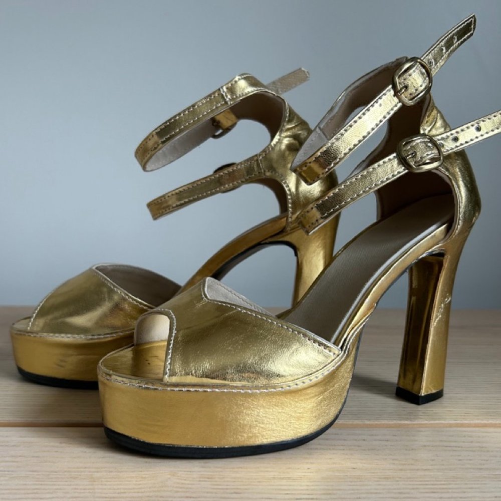 Gold Platforms